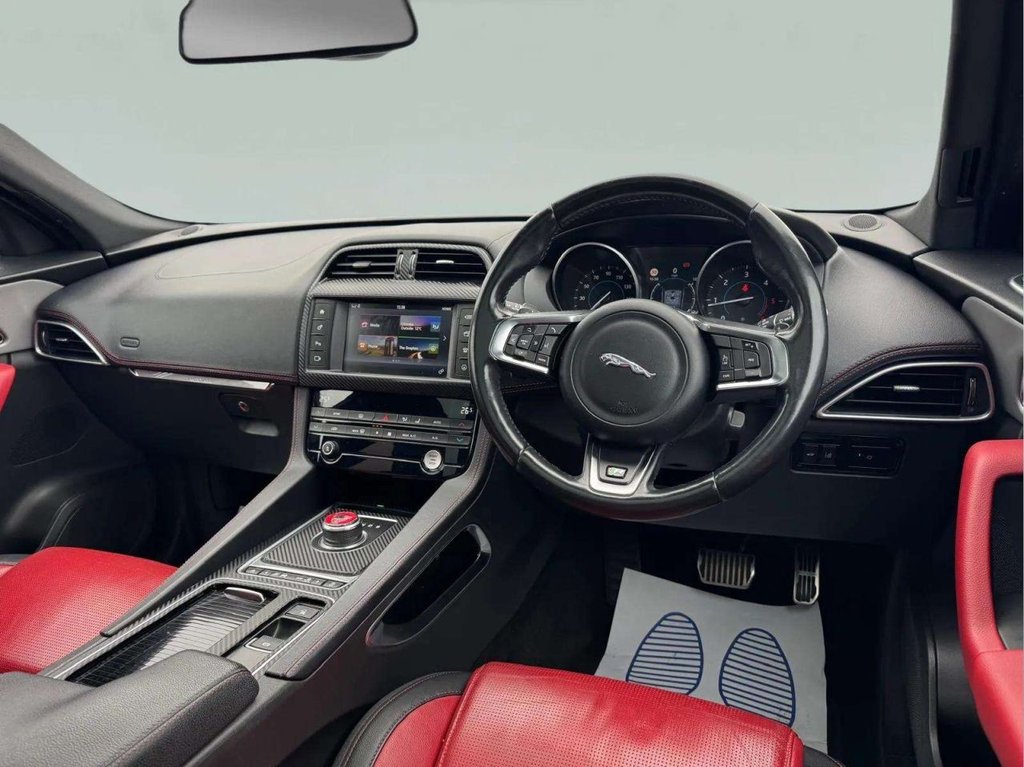 Used Jaguar F-Pace 2016 for sale - 76558740: Photo 28