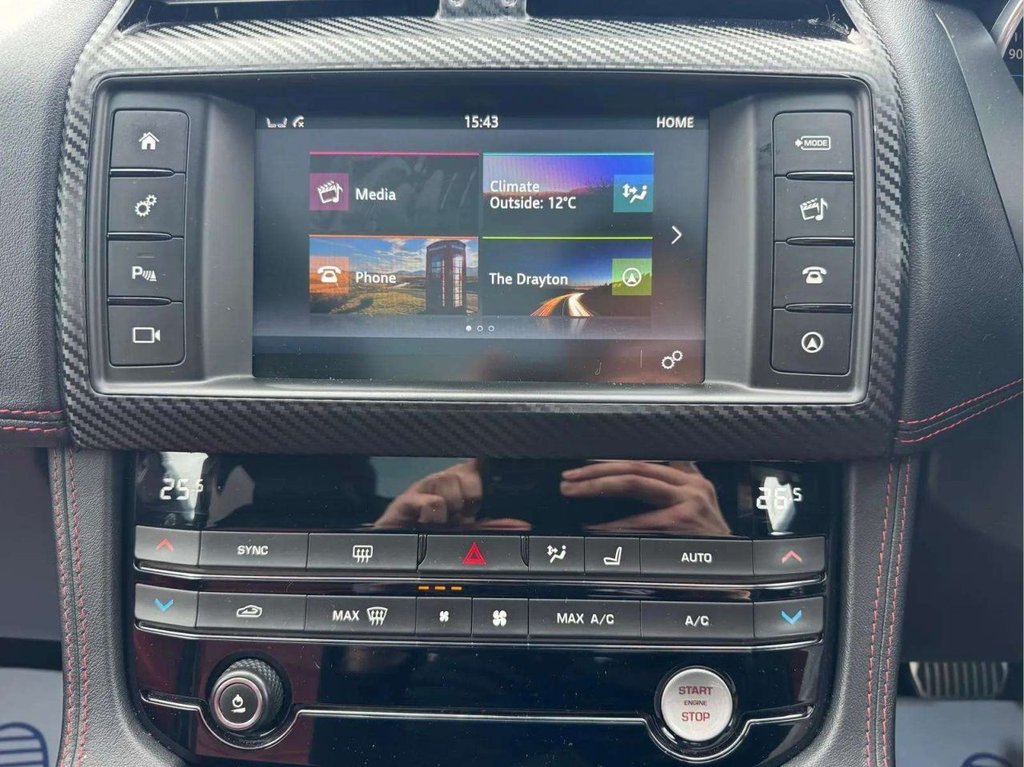 Used Jaguar F-Pace 2016 for sale - 76558740: Photo 37