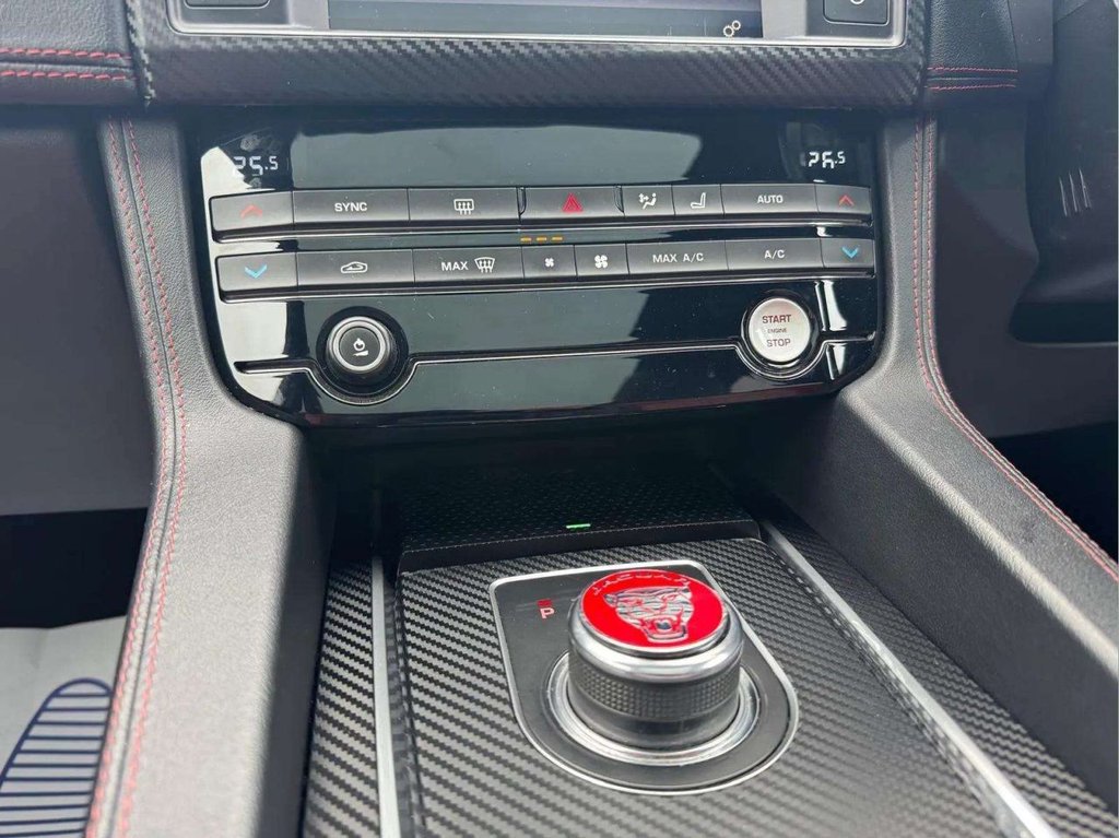 Used Jaguar F-Pace 2016 for sale - 76558740: Photo 39