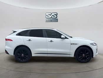 Used Jaguar F-Pace 2016 for sale - 76558740: Photo