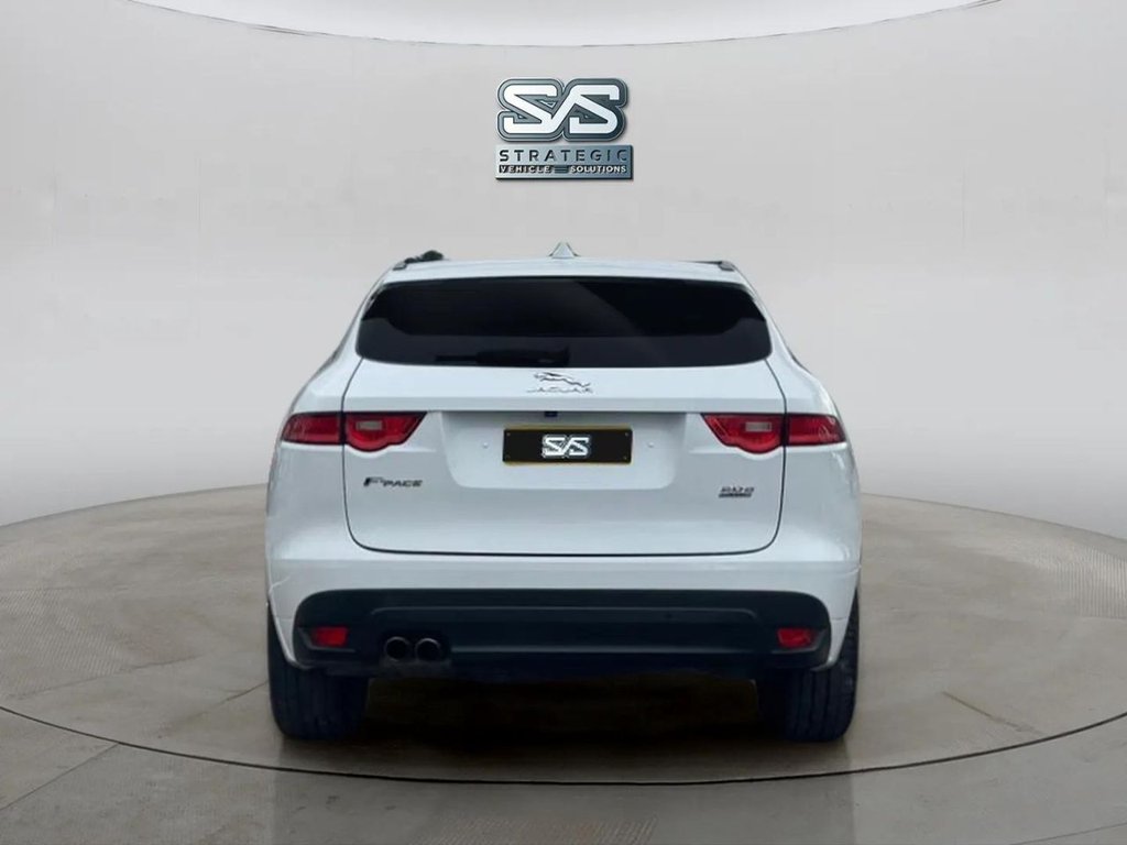 Used Jaguar F-Pace 2016 for sale - 76558740: Photo 5