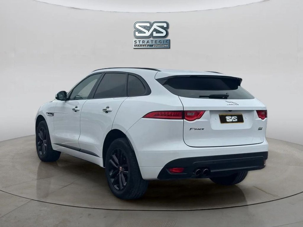 Used Jaguar F-Pace 2016 for sale - 76558740: Photo 6