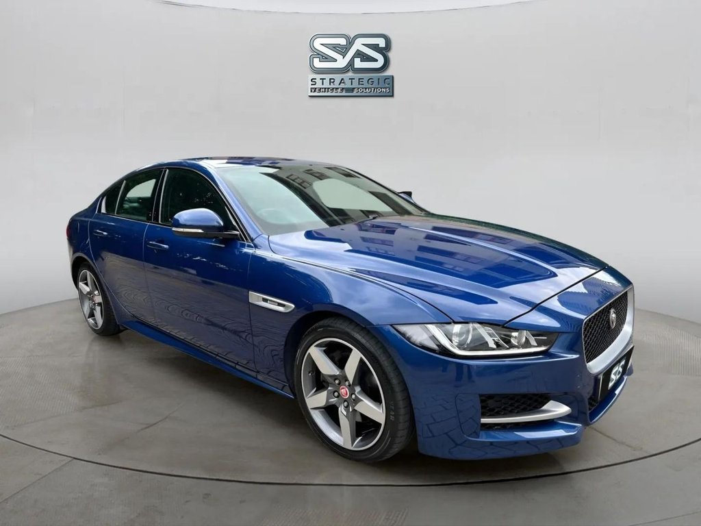 Used Jaguar XE 2017 for sale - 76717169: Photo 4