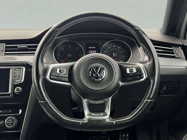 Used Volkswagen Passat 2015 for sale - 76132256: Photo 14