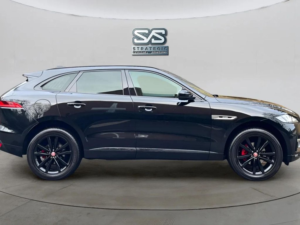Used Jaguar F-Pace 2016 for sale - 77263934: Photo 8