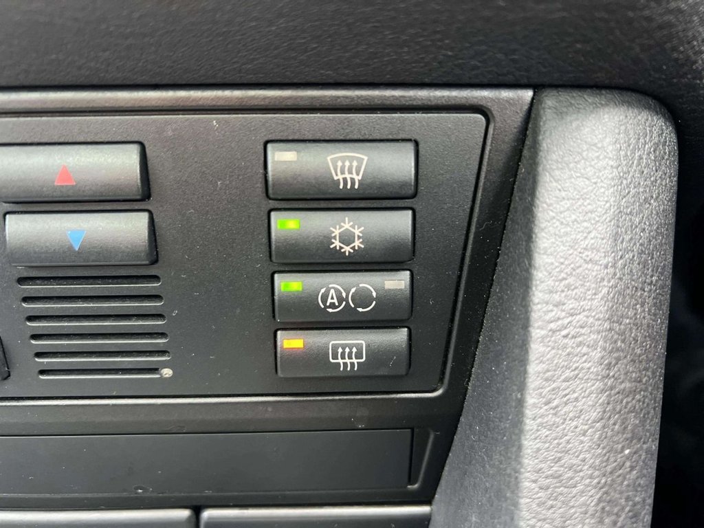 Used BMW 5 Series 2002 for sale - 77498570: Photo 38