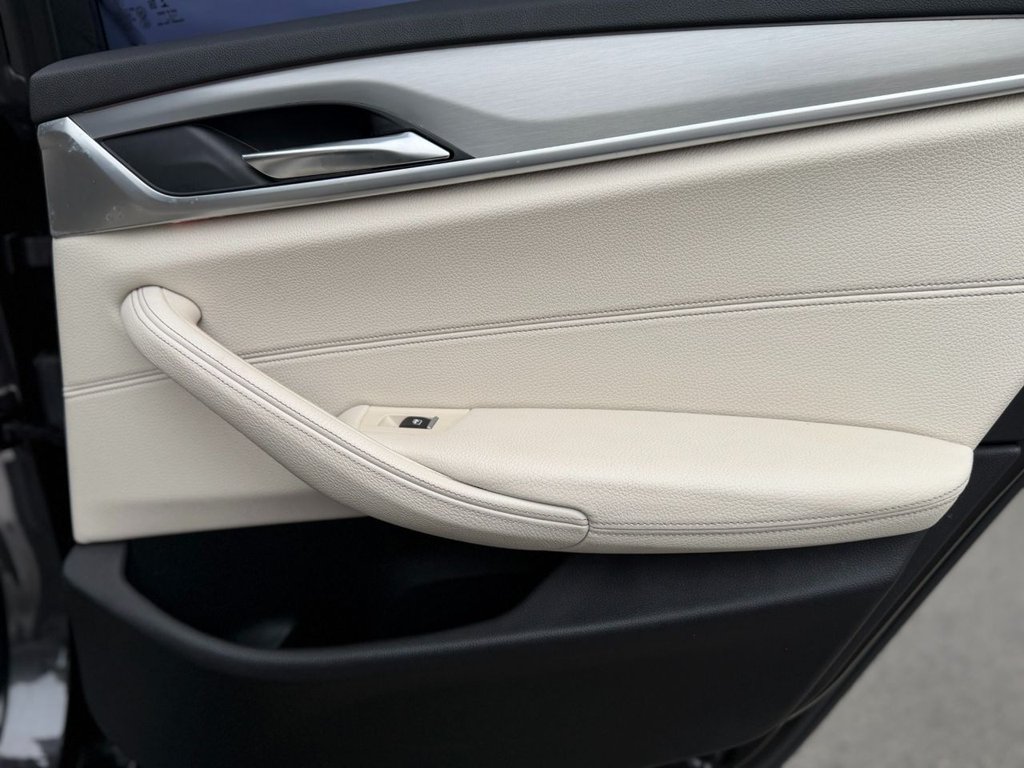 Used BMW 5 Series 2017 for sale - 76900892: Photo 46