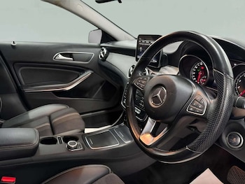 Used Mercedes-Benz GLA 2019 for sale - 79155459: Photo