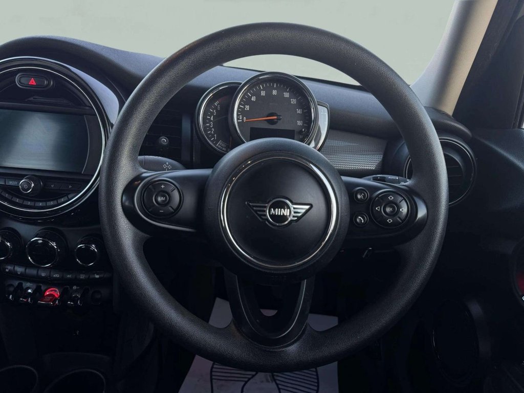 Used MINI Hatch 2019 for sale - 77952701: Photo 26