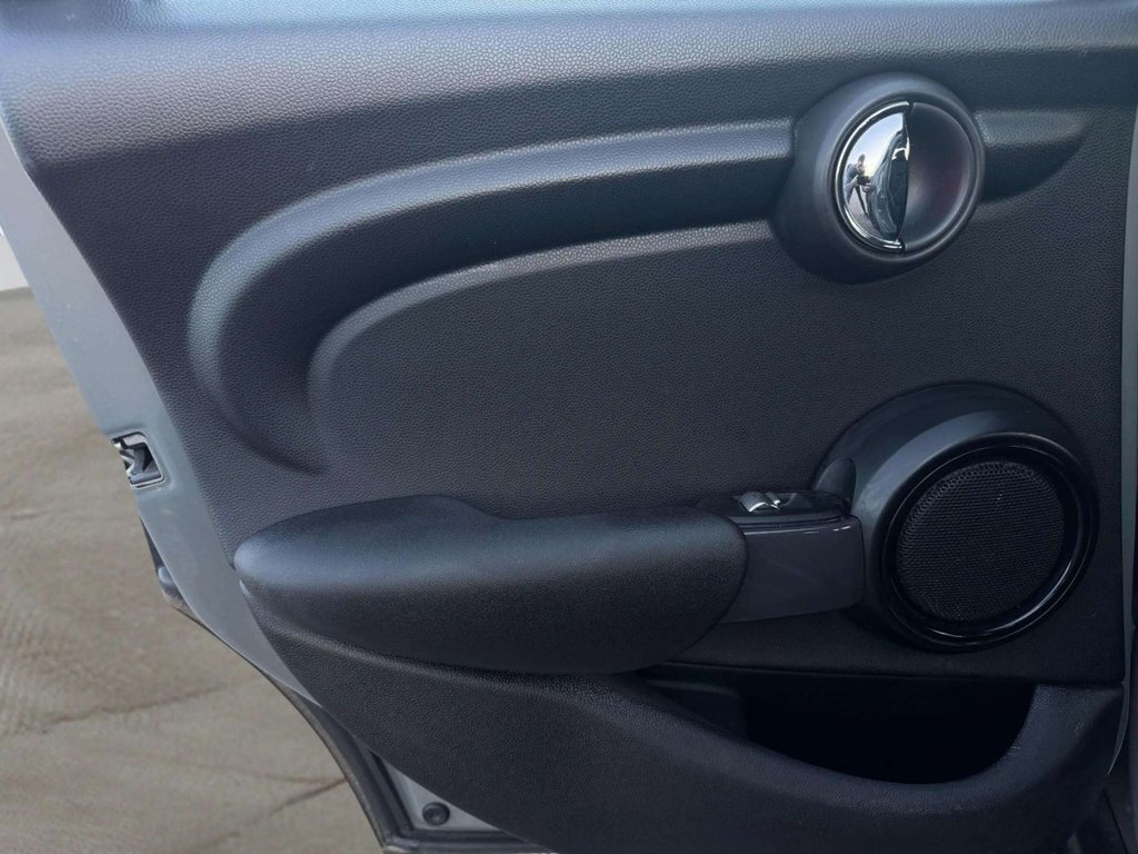 Used MINI Hatch 2019 for sale - 77952701: Photo 44