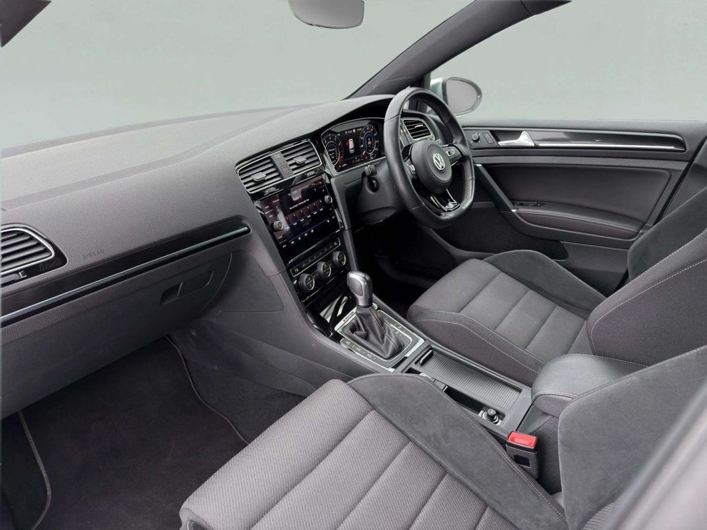 Used Volkswagen Golf 2020 for sale - 77122220: Photo 30