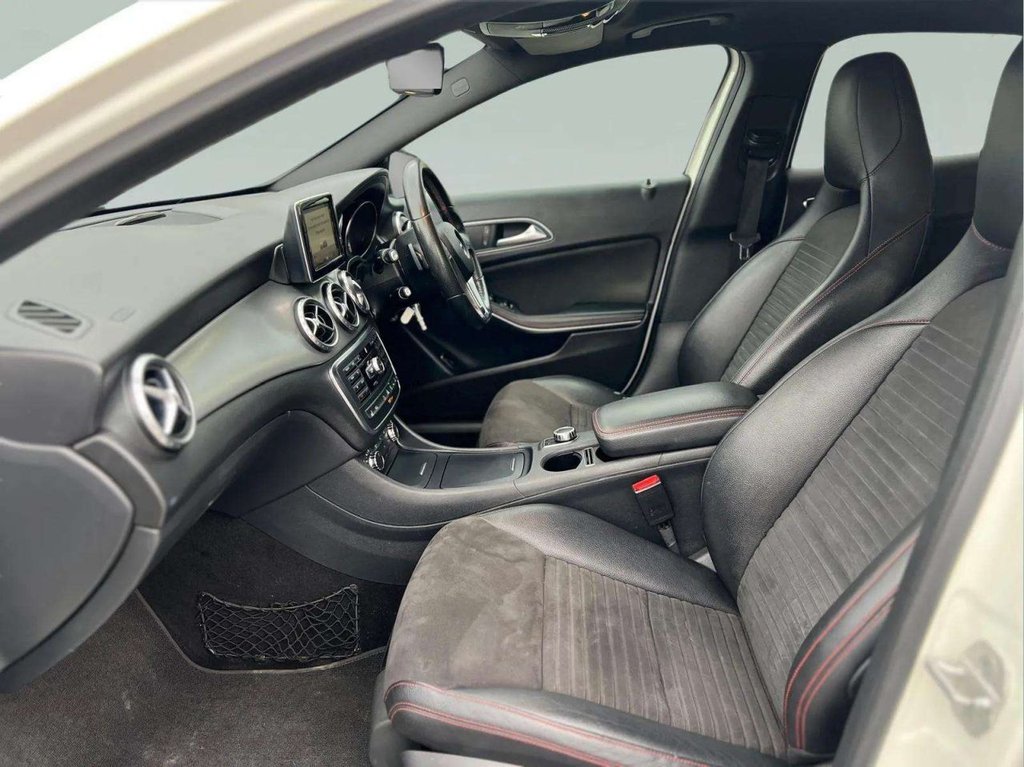 Used Mercedes-Benz GLA 2015 for sale - 77703800: Photo 14
