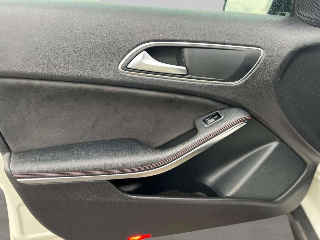 Used Mercedes-Benz GLA 2015 for sale - 77703800: Photo 31