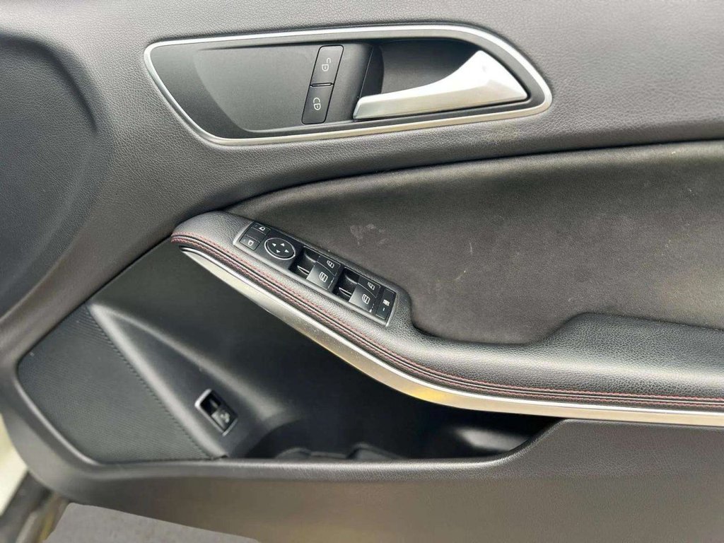 Used Mercedes-Benz GLA 2015 for sale - 77703800: Photo 32