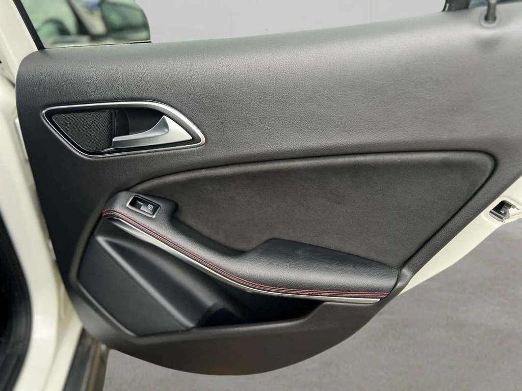 Used Mercedes-Benz GLA 2015 for sale - 77703800: Photo 33