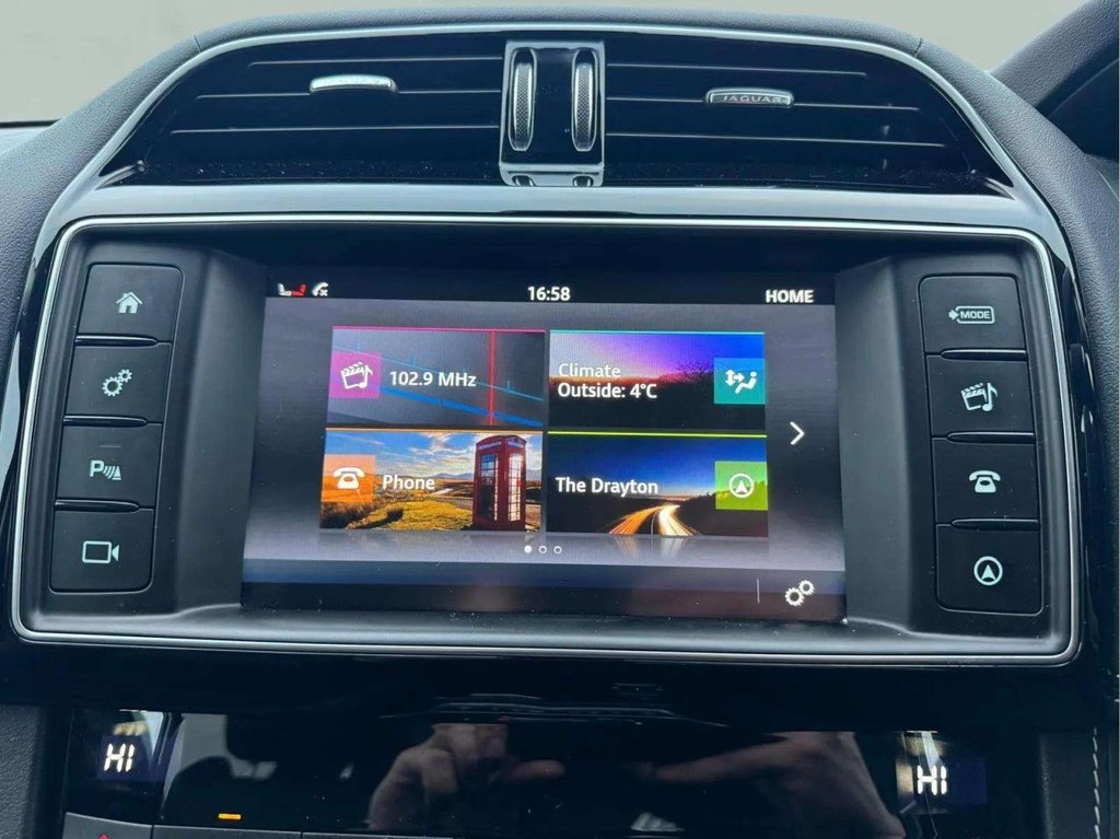 Used Jaguar F-Pace 2017 for sale - 77534144: Photo 25