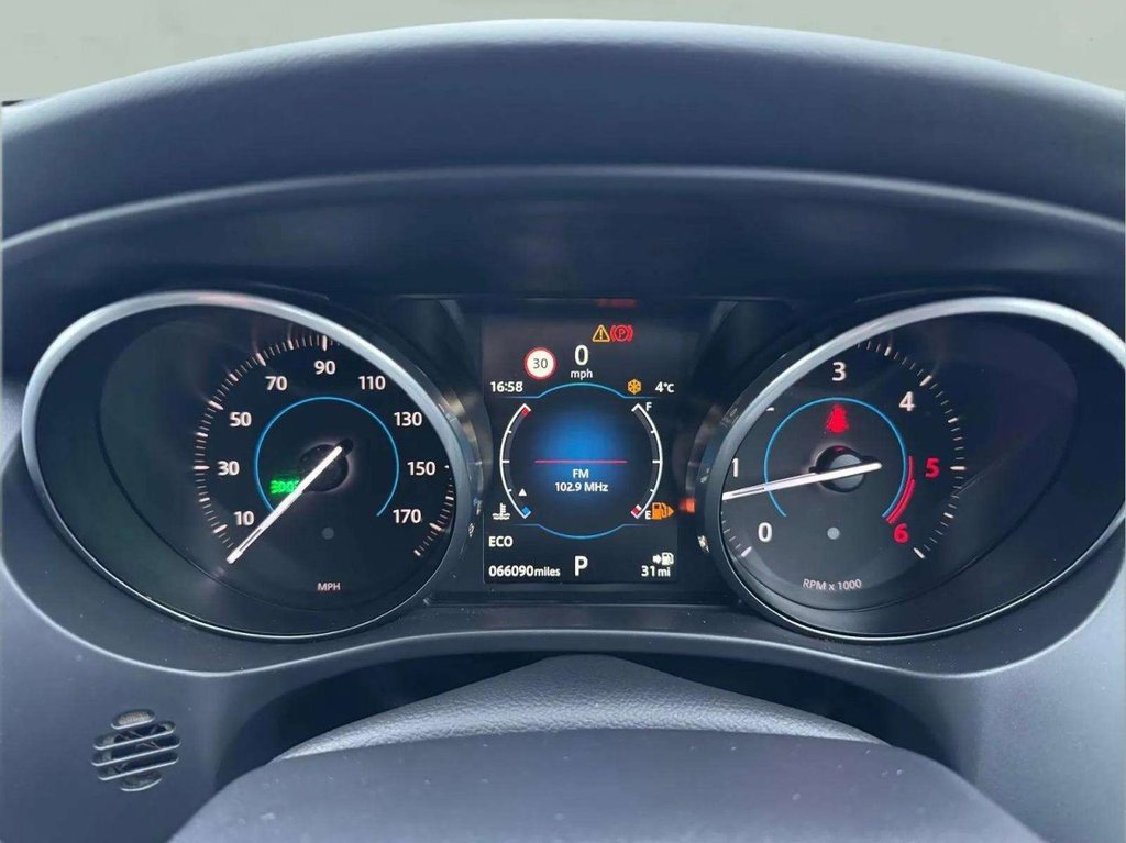 Used Jaguar F-Pace 2017 for sale - 77534144: Photo 27