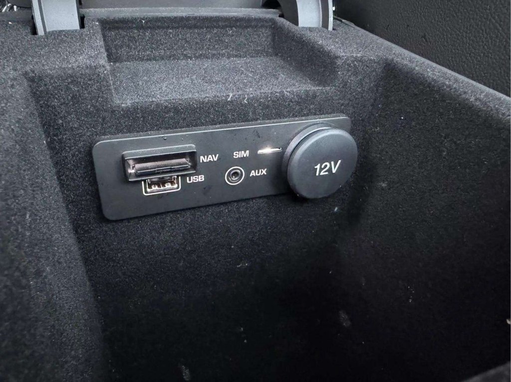 Used Jaguar F-Pace 2017 for sale - 77534144: Photo 40