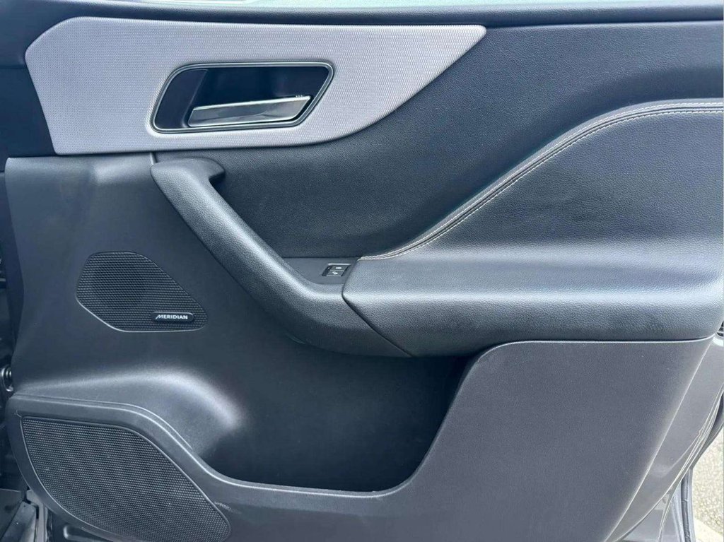 Used Jaguar F-Pace 2017 for sale - 77534144: Photo 50