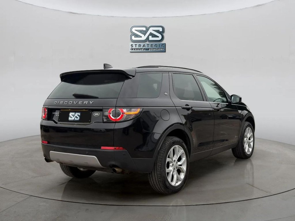 Used Land Rover Discovery Sport 2017 for sale - 77719627: Photo 5