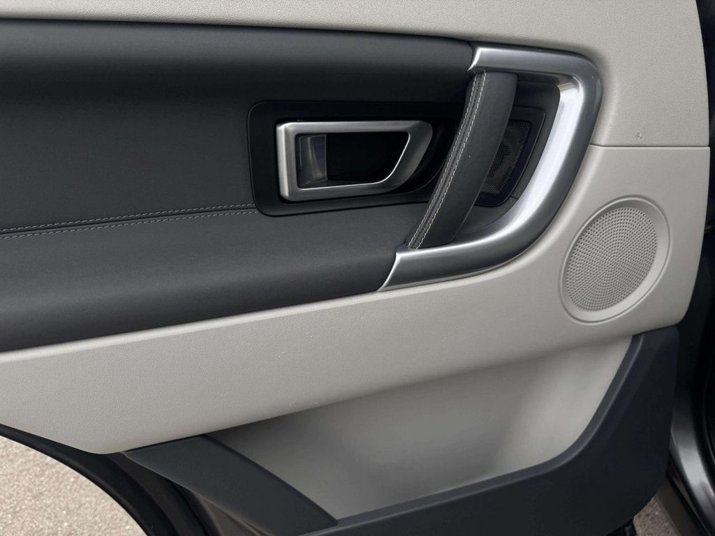 Used Land Rover Discovery Sport 2015 for sale - 77384198: Photo 14