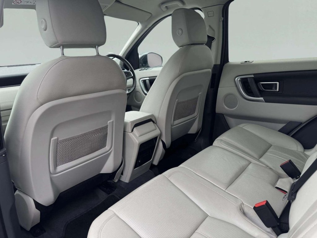 Used Land Rover Discovery Sport 2015 for sale - 77384198: Photo 31