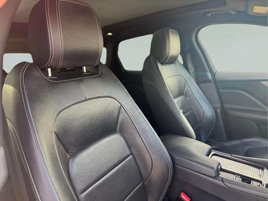 Used Jaguar F-Pace 2018 for sale - 76670642: Photo 12