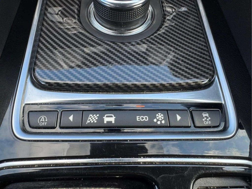 Used Jaguar F-Pace 2018 for sale - 76670642: Photo 29