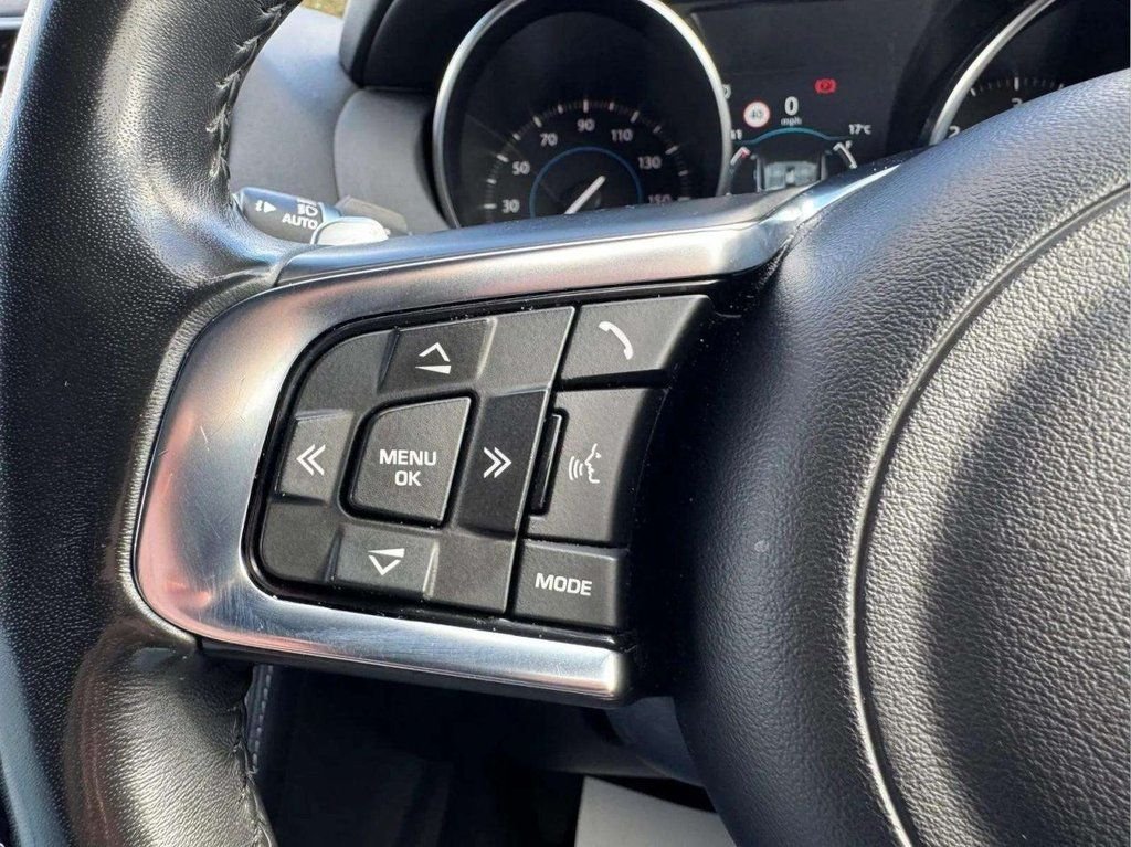 Used Jaguar F-Pace 2018 for sale - 76670642: Photo 33