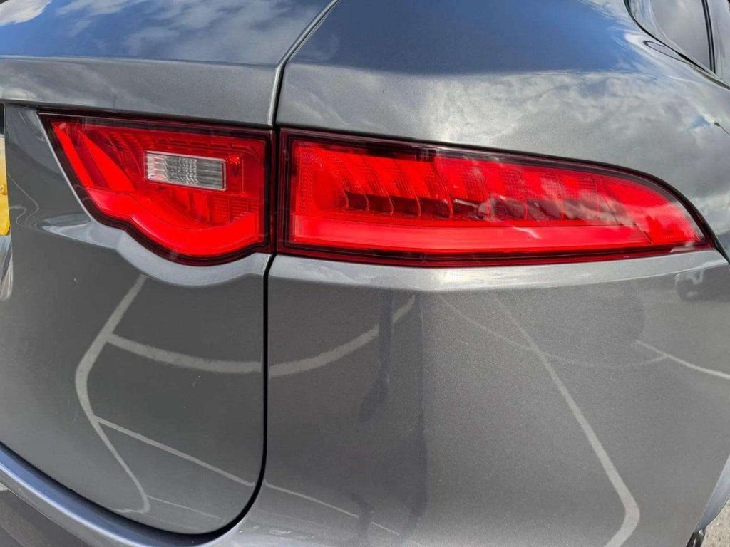 Used Jaguar F-Pace 2018 for sale - 76670642: Photo 48