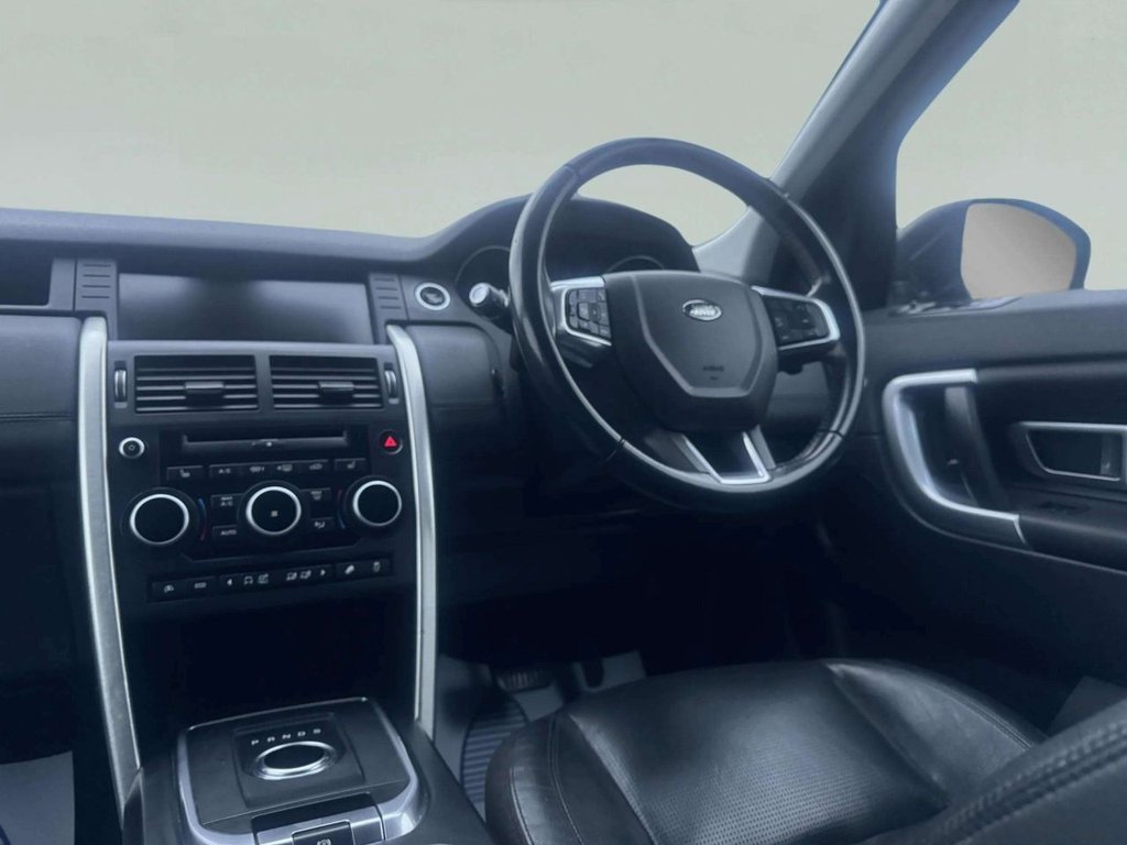 Used Land Rover Discovery Sport 2017 for sale - 76009770: Photo 15