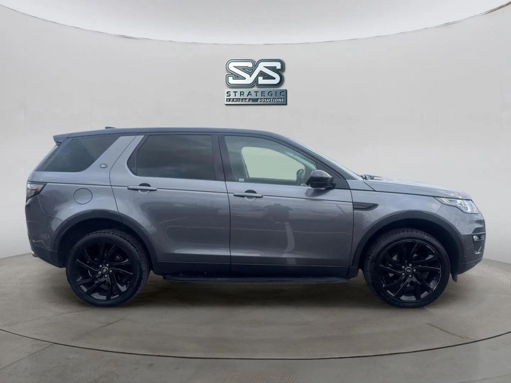 Used Land Rover Discovery Sport 2017 for sale - 76009770: Photo 5
