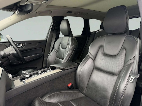 Used Volvo XC60 2021 for sale - 76267151: Photo 15