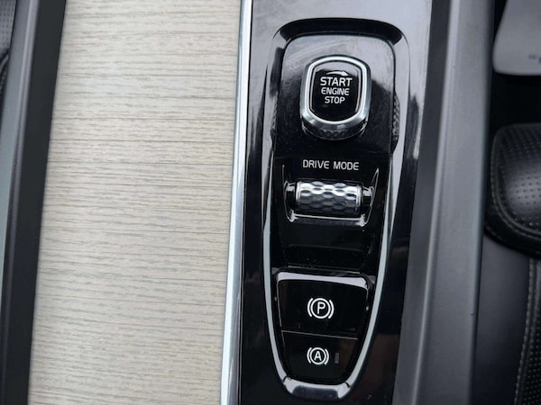 Used Volvo XC60 2021 for sale - 76267151: Photo 23