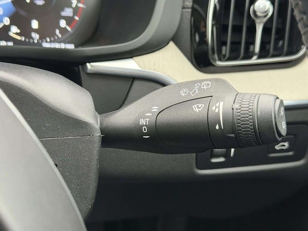 Used Volvo XC60 2021 for sale - 76267151: Photo 37