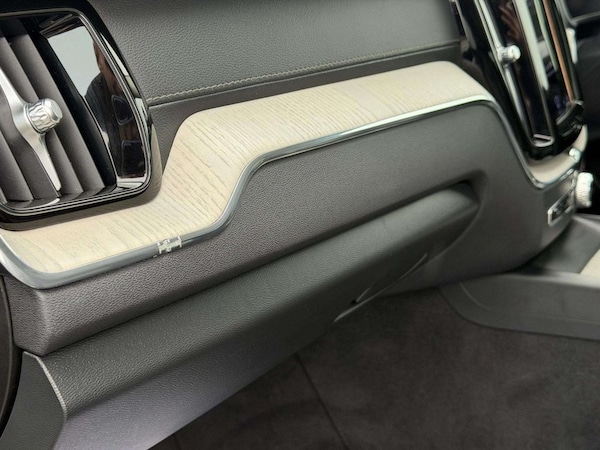 Used Volvo XC60 2021 for sale - 76267151: Photo 38