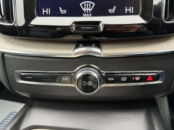 Used Volvo XC60 2021 for sale - 76267151: Photo 41