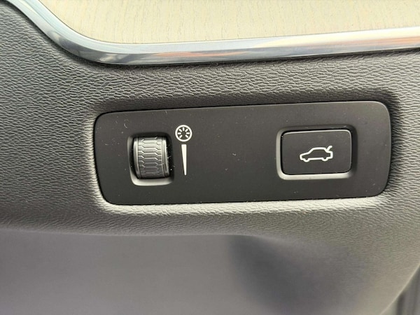 Used Volvo XC60 2021 for sale - 76267151: Photo 43