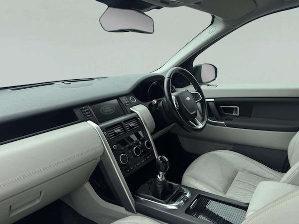 Used Land Rover Discovery Sport 2015 for sale - 75642666: Photo 31