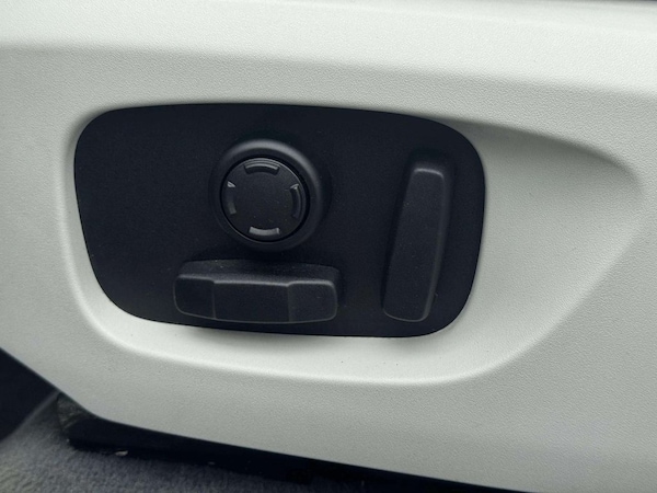 Used Land Rover Discovery Sport 2015 for sale - 75642666: Photo 33