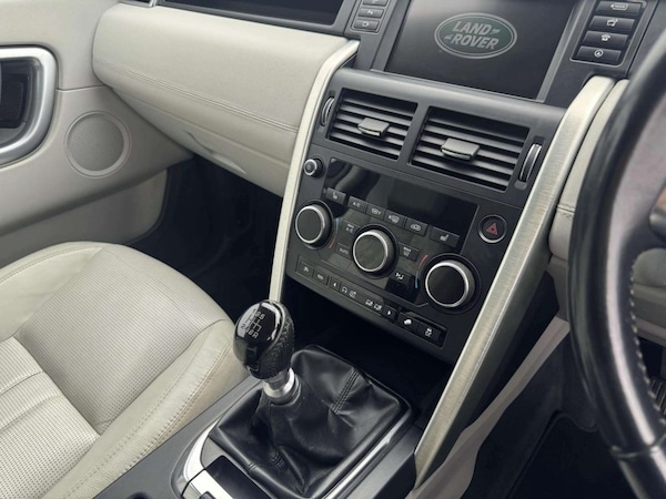Used Land Rover Discovery Sport 2015 for sale - 75642666: Photo 41