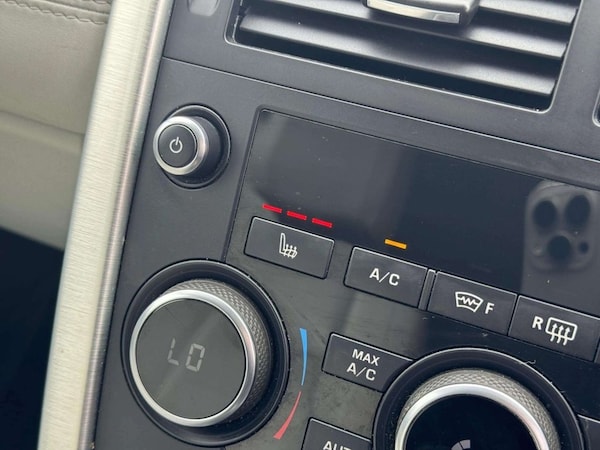 Used Land Rover Discovery Sport 2015 for sale - 75642666: Photo 47
