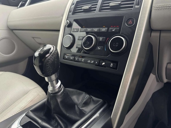 Used Land Rover Discovery Sport 2015 for sale - 75642666: Photo 49