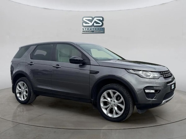 Used Land Rover Discovery Sport 2015 for sale - 75642666: Photo 4