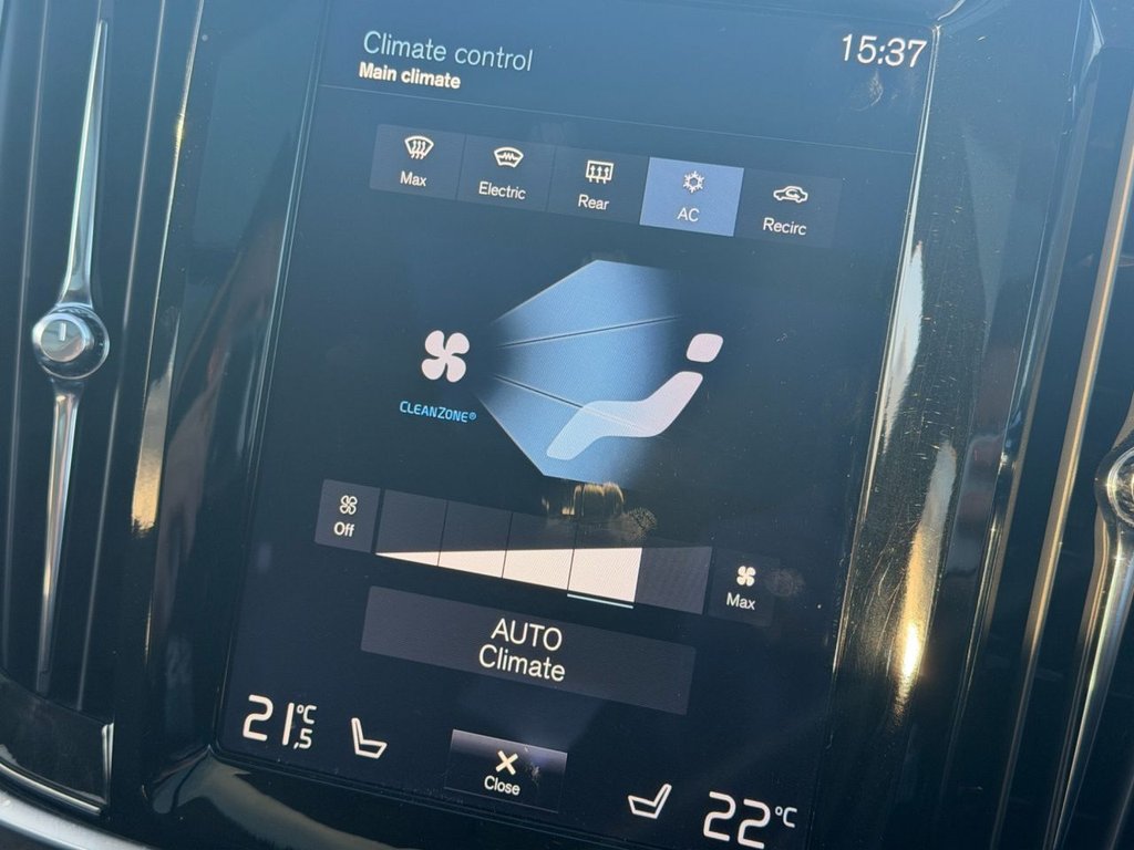 Used Volvo V90 Cross Country 2017 for sale - 76376316: Photo 43