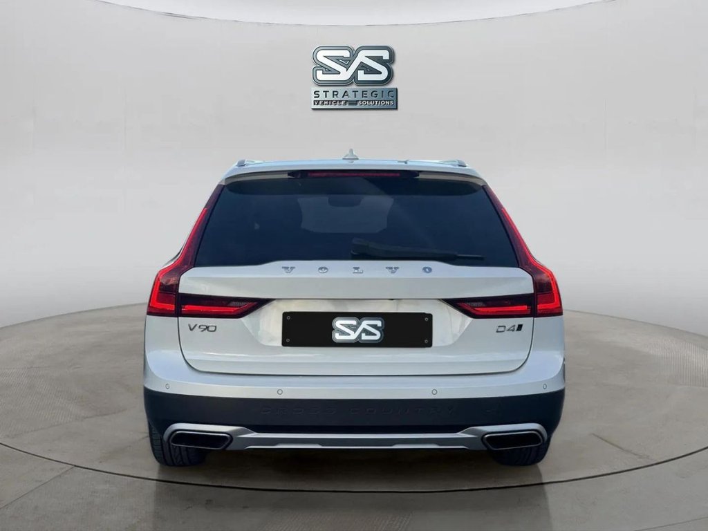 Used Volvo V90 Cross Country 2017 for sale - 76376316: Photo 6
