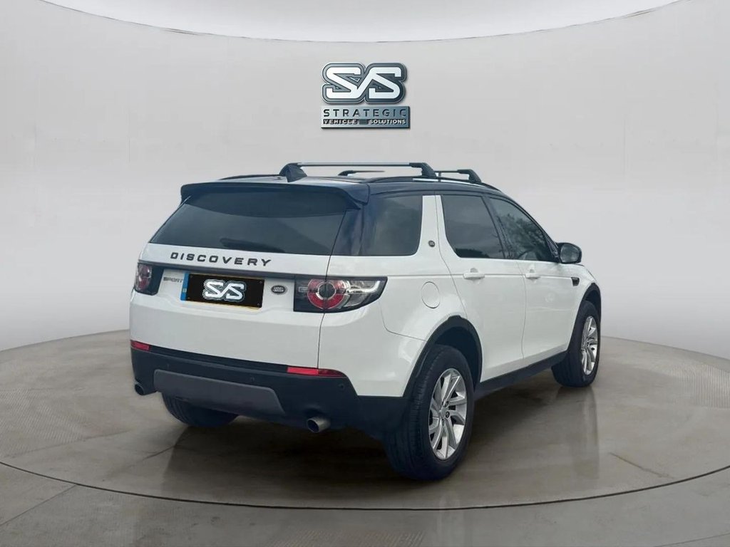Used Land Rover Discovery Sport 2017 for sale - 76867872: Photo 3