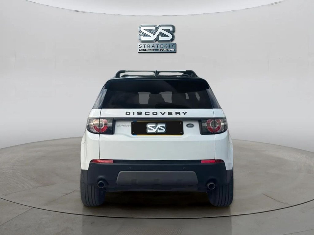 Used Land Rover Discovery Sport 2017 for sale - 76867872: Photo 4