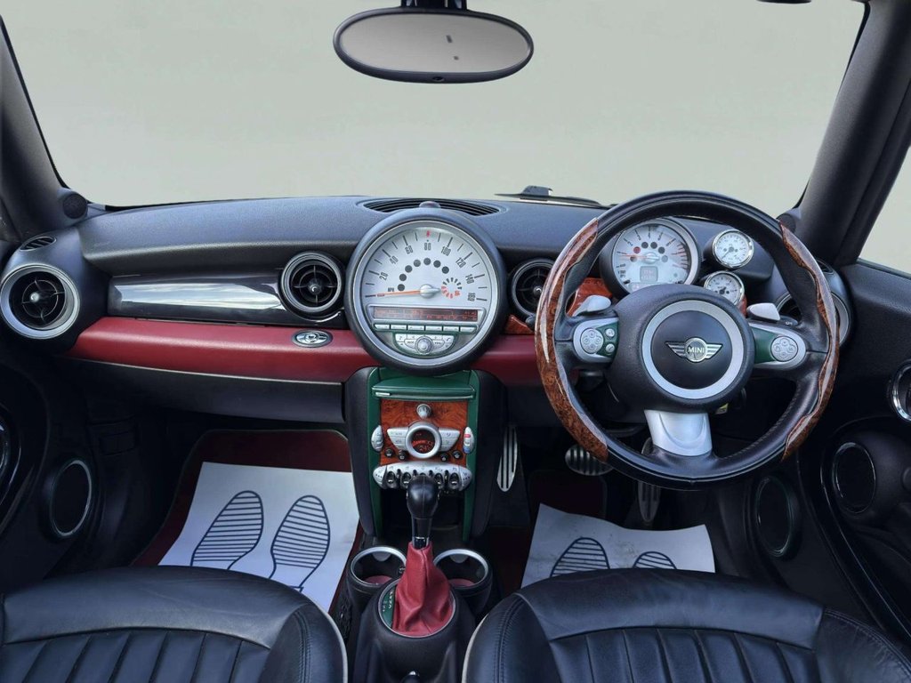 Used MINI Convertible 2009 for sale - 77667053: Photo 11