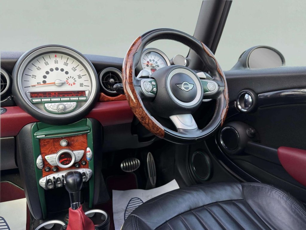 Used MINI Convertible 2009 for sale - 77667053: Photo 13